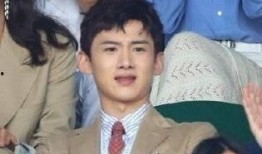 林俊杰吃内瓜,瓜果飘香，内瓜美食之旅