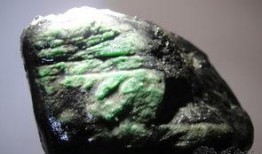 翡翠大师带你吃瓜,翡翠大师带你领略美食与翡翠的跨界魅力