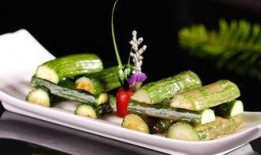 河北保定莲池吃瓜,保定莲池公园里的吃瓜盛景